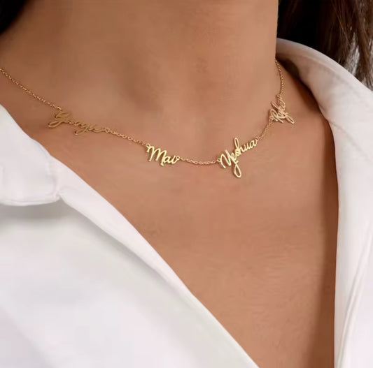 Collier “family”